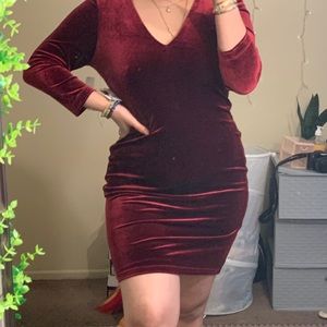 🍷Karen Kane Red Wine Velvet Dress